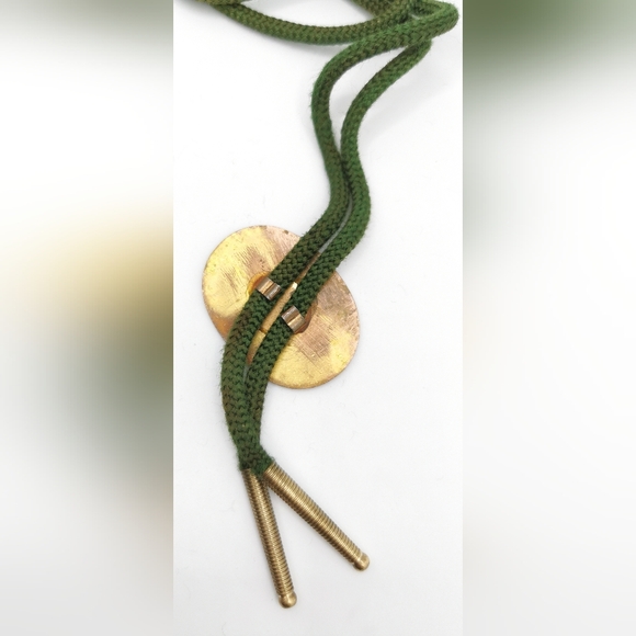 Vintage enamel on brass agricultural bolo tie - Picture 2 of 2